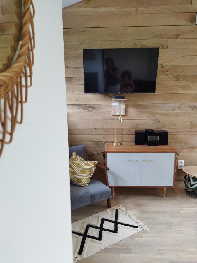 Le Clos Des 3 - Vacances Avec Vue En Ardennes A 5 Kilometres De La Roche - Maison De 90 M2 Avec Chambres - Avec Magnifique Jardin Rendeux 외부 사진